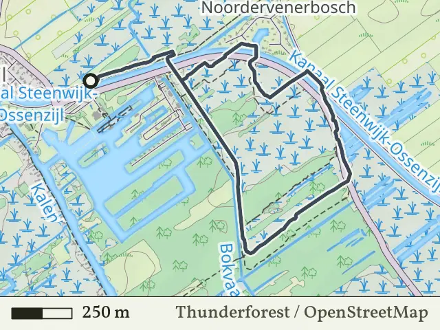 Rode route vanaf Ossenzijl, Weerribben-Wieden